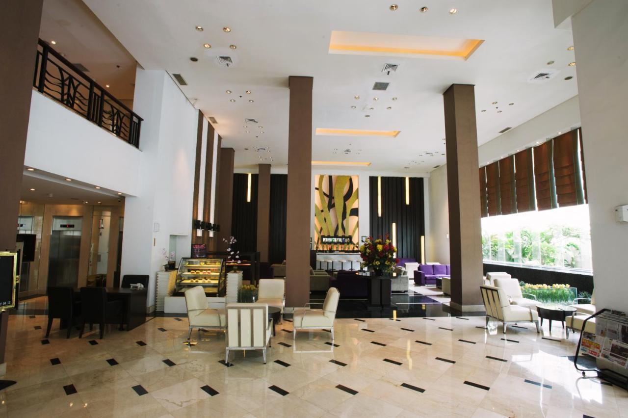 Grand Asia Hotel Giacarta Esterno foto