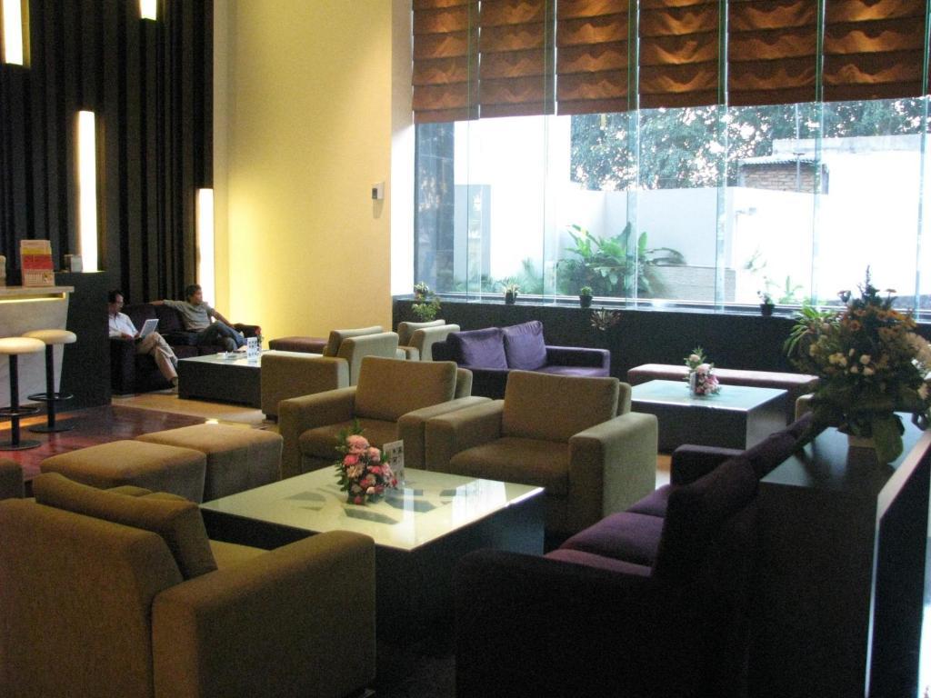 Grand Asia Hotel Giacarta Esterno foto